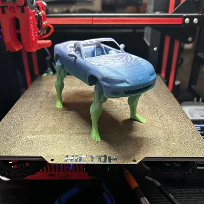 Mô hình Francis Miata: Chiếc xe chân cơ bắp độc lạ in 3D