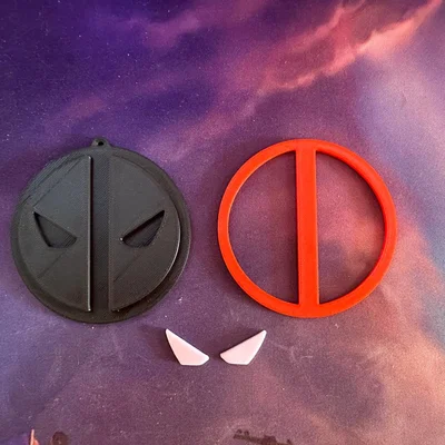 Móc khóa logo Deadpool dạng ghép từng phần