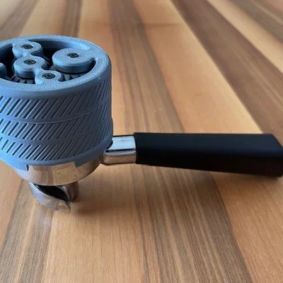 Dụng cụ phân bổ cà phê Umikot 57mm cho tay cầm Lelit