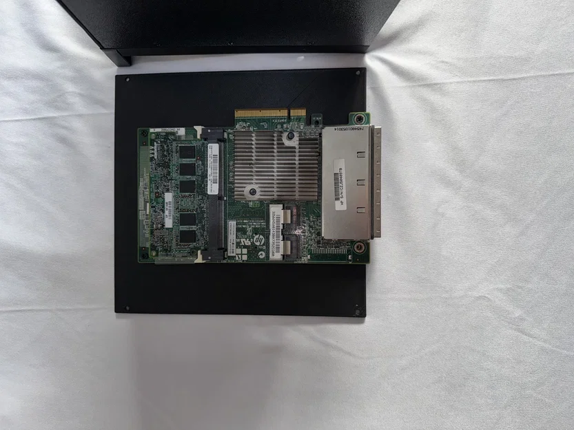 Lenovo ThinkCentre Tiny NAS – Case gắn 6 HDD 3.5" cho ThinkCentre Tiny - Image 4
