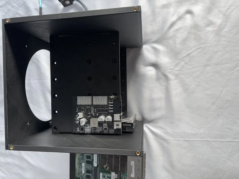 Lenovo ThinkCentre Tiny NAS – Case gắn 6 HDD 3.5" cho ThinkCentre Tiny - Image 7