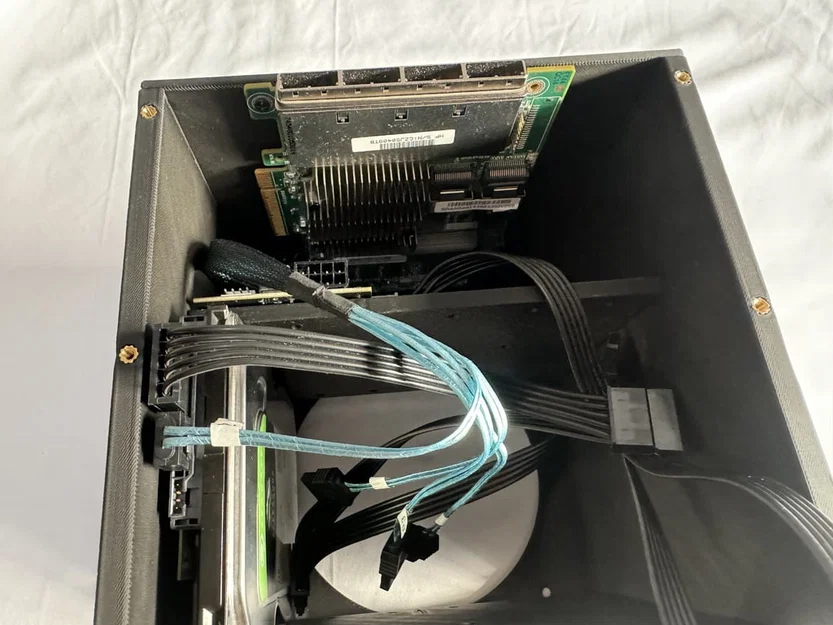 Lenovo ThinkCentre Tiny NAS – Case gắn 6 HDD 3.5" cho ThinkCentre Tiny - Image 8
