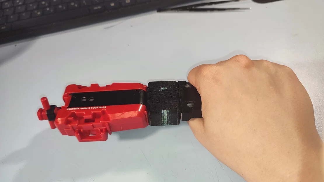 Beyblade X - Tay Cầm “Chỉ Cần Một Cái Là Đủ” (TOGYEN) - Image 3