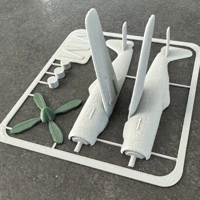 Mô hình lắp ráp máy bay Focke-Wulf Fw 190 dạng Kit Card độc đáo