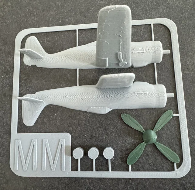 Mô hình lắp ráp máy bay Focke-Wulf Fw 190 dạng Kit Card độc đáo - Image 3
