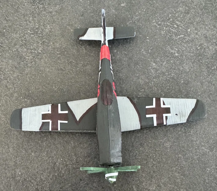 Mô hình lắp ráp máy bay Focke-Wulf Fw 190 dạng Kit Card độc đáo - Image 9