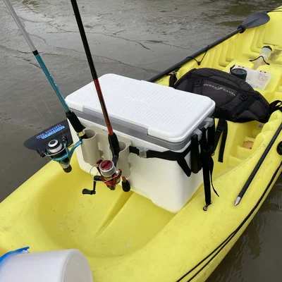 Giá đỡ cần câu gắn thùng cooler (Fishing Rod Holder)