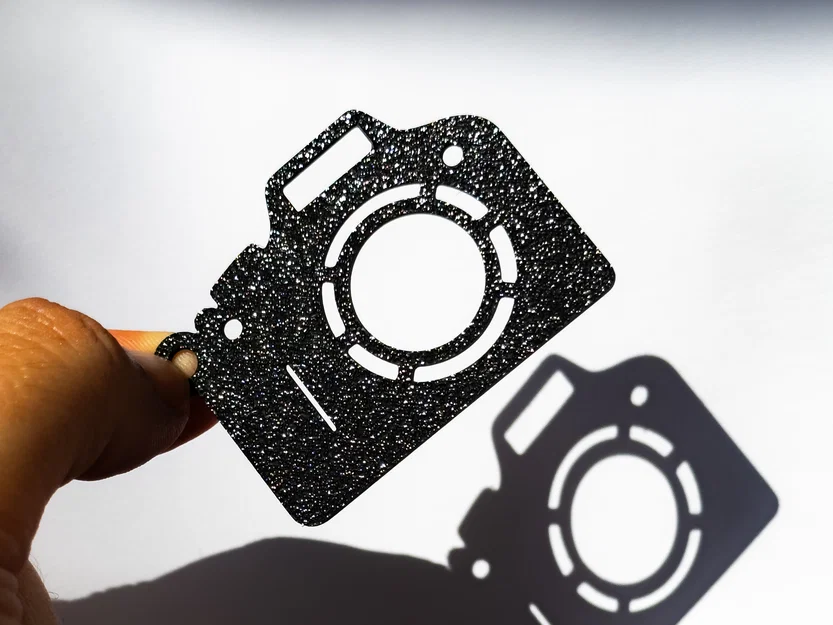 Móc khóa hình máy ảnh 3D - Phụ kiện nhỏ gọn cho người yêu nhiếp ảnh - Image 2