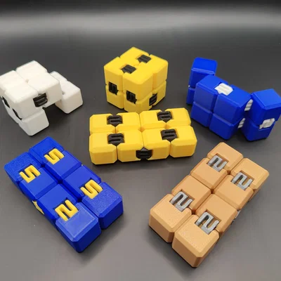 Infinity Cube thiết kế khác lạ (giảm kẹt pivot, Pivot Links tách rời)