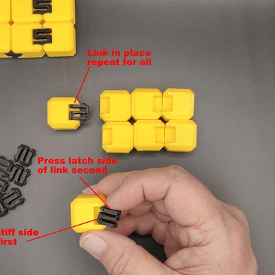 Infinity Cube thiết kế khác lạ (giảm kẹt pivot, Pivot Links tách rời)