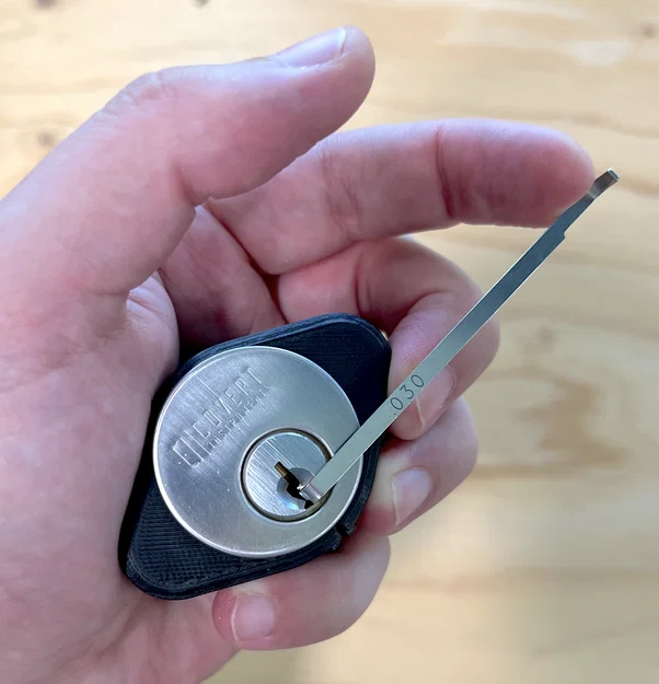 Giá đỡ cho Covert Instruments practice core - Image 1