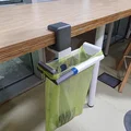 Thùng rác xoay và treo (Rotating and Hanging Trash Can) - Thumbnail 1