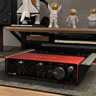 Ngàm gắn Focusrite Scarlett 2i2 cho hệ thống kệ Balolo