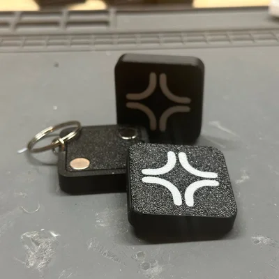 Broke Tag - Vỏ bọc NFC Tag có lỗ móc khóa và lỗ nam châm