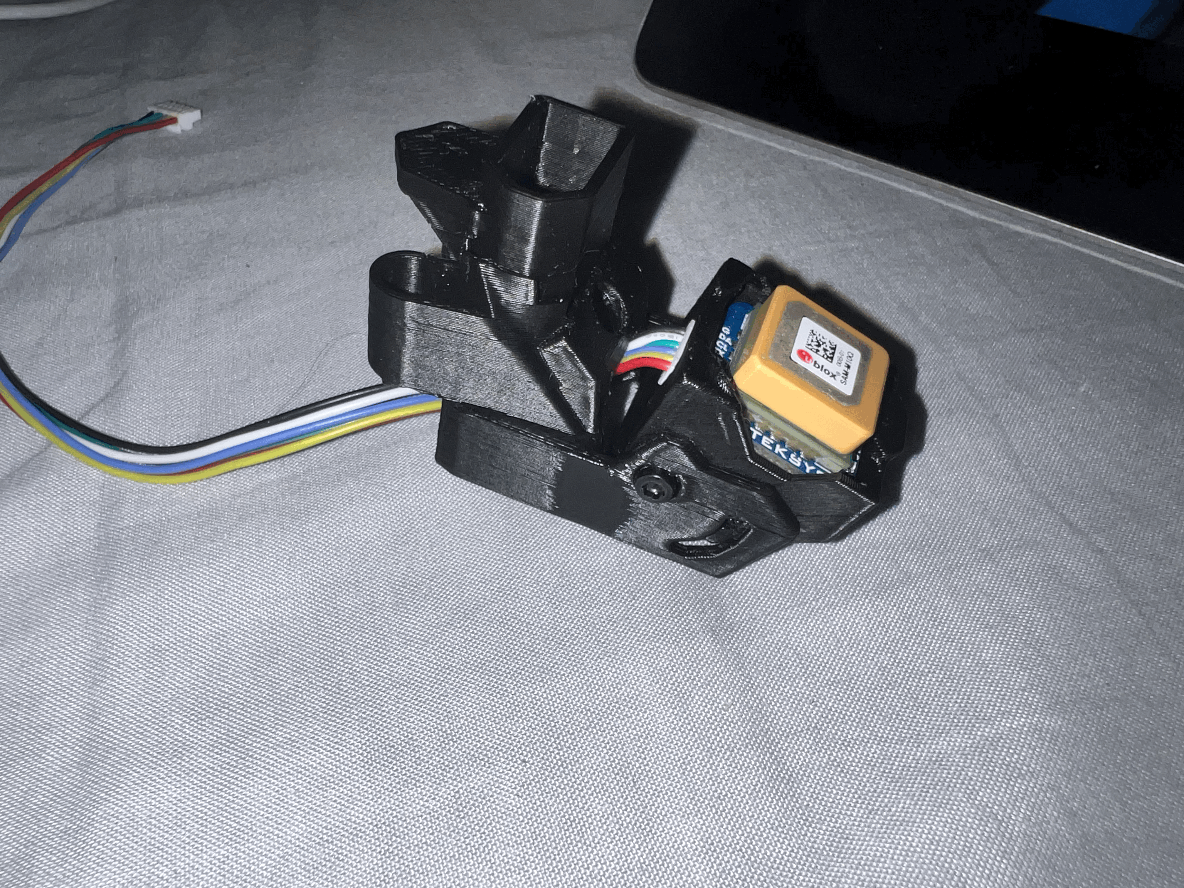 Đế gắn GPS kèm jack XT60 cho drone FPV (GepRC Mark4/Mark5) - Image 1