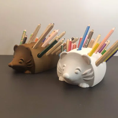 Mô hình nhím cắm bút Crayon Hedgehog đáng yêu cho bàn làm việc