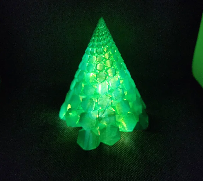 ⬡ Crystal-mas Tree Vase Mode ⬡ - Image 2
