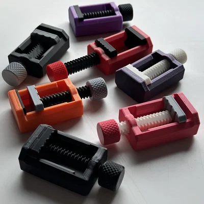 Ê-tô nhỏ (Small Vise) in 3D