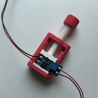 Ê-tô nhỏ (Small Vise) in 3D