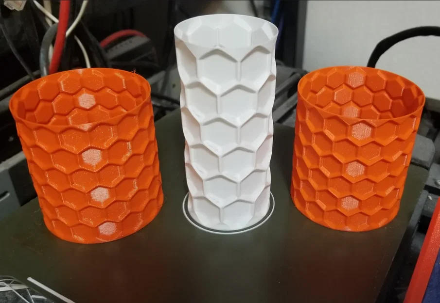 Mẫu Bình Hoa Họa Tiết Tổ Ong Honeycomb Spiral Vases Đẹp Mắt - Image 2