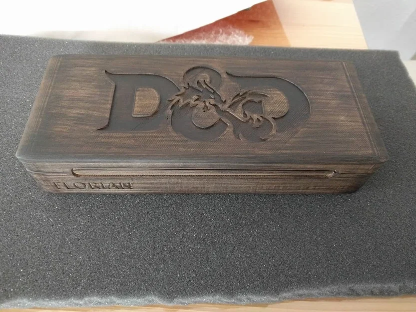 D&D/RPG - Hộp/Vault đựng Hero, Xúc xắc & Bút chì - Image 1
