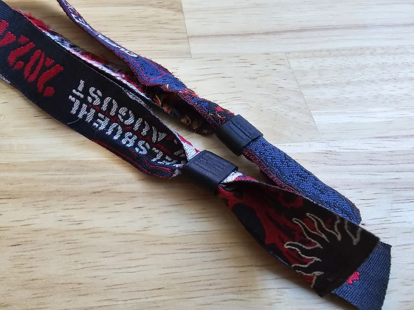 Kẹp Vòng Tay Lễ Hội (Festival Wristband Clips) - Image 1