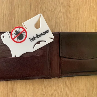 Thẻ Gỡ Ve Kèm Coin - Zecken Karte mit Coin (Tick Card with Coin)