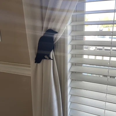 Móc Giữ Rèm Quạ (Raven Curtain Holdback)