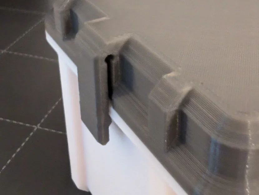 Hộp Lưu Trữ Bền Bỉ Nhiều Ngăn (Multi Compartment Rugged Storage Box) - Image 3