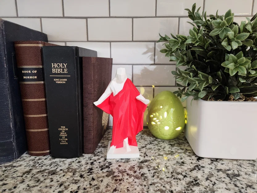 Modern Low-Poly Christus – Tượng Christus low-poly hiện đại in 3D - Image 4