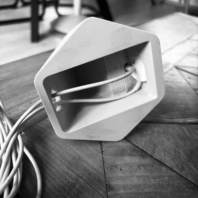 Đế sạc để bàn 2 trong 1 cho iPhone và Apple Watch tiện lợi