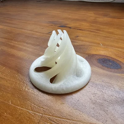 Impossible Hat passthrough illusion – Nón ảo giác xuyên qua