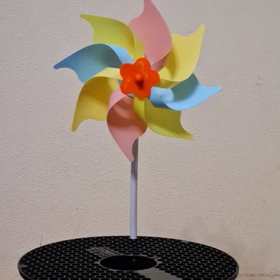 Chong Chóng Nhiều Màu (Colorful Pinwheel)