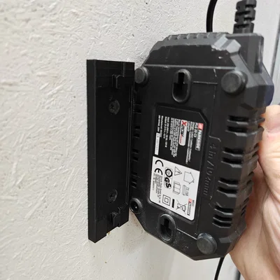 Giá treo tường cho bộ sạc Parkside PLG 20 C3 tiện lợi
