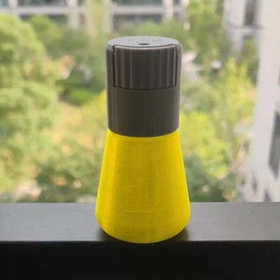 Hộp rắc muối/đường kiểu khác (Another salt / sugar dispenser)