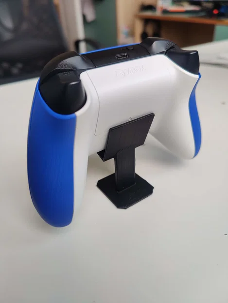 Giá đỡ tay cầm Xbox tối giản (Minimalist Xbox Controller Stand) - Image 2