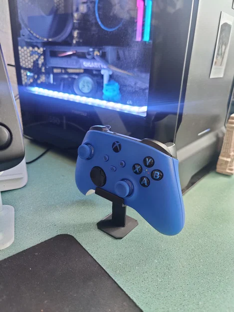 Giá đỡ tay cầm Xbox tối giản (Minimalist Xbox Controller Stand) - Image 9