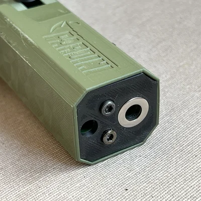 Pardini SP22 Rapid Fire Pistol (Replica trưng bày, không hoạt động)