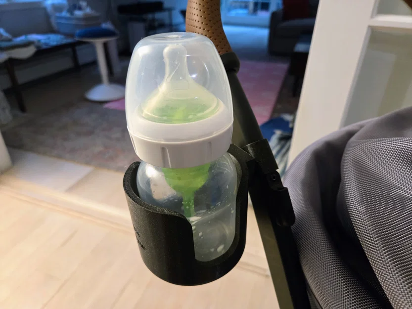 Giá đỡ ly cho xe đẩy Uppababy Minu v2 - Image 1