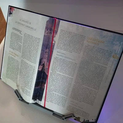 Bản remix kệ đỡ sách (Book Stand Remix)