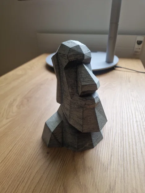 Low poly Moai - Image 1