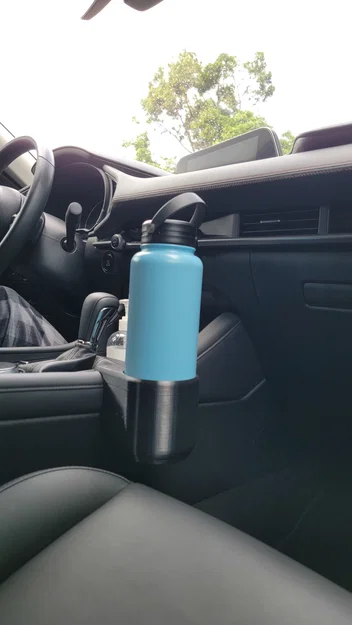 Khay giữ bình nước 40oz cho Mazda 3 2020 (Gen4) dùng cho console giữa - Image 1