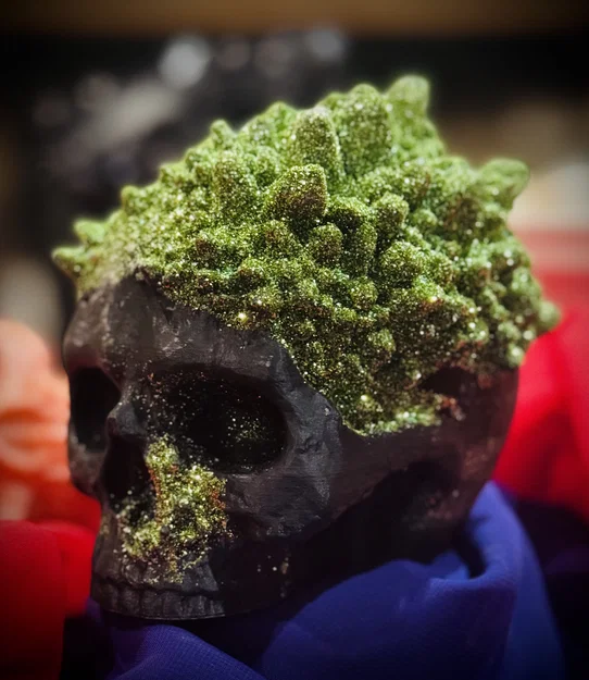 Đầu lâu Halloween đính tinh thể (Crystal Embedded Halloween Skull) - Image 4