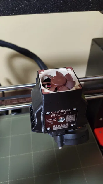 Ống gió làm mát motor extruder MK3S+ (remix v1) - Image 1