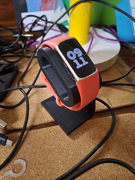Đế sạc để bàn thông minh cho Fitbit Charge 6 - Gọn gàng và tiện lợi - Image 1