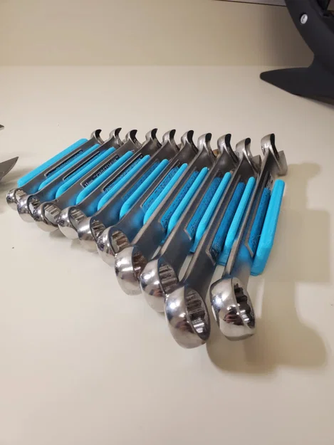 Gridfinity - Khay sắp xếp cờ lê 10 món (REMIXED) - Image 1