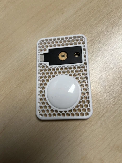 Giá giữ ví cho AirTag + YubiKey 5C NFC & YubiKey 5 NFC - Image 1