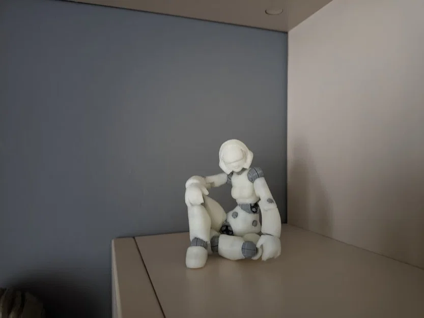 Substratum Protobody Girl Posable Action Figure SUBSTR 001 - Image 4