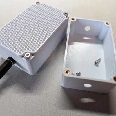 Hộp đựng mạch điện tử 5x7cm in 3D có khe tản nhiệt