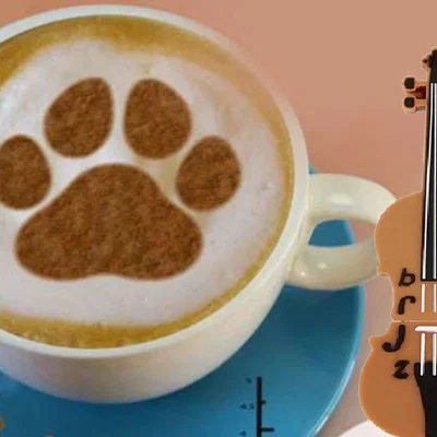 Khuôn tạo hình bọt cà phê dấu chân mèo (Coffee Stencil) độc đáo